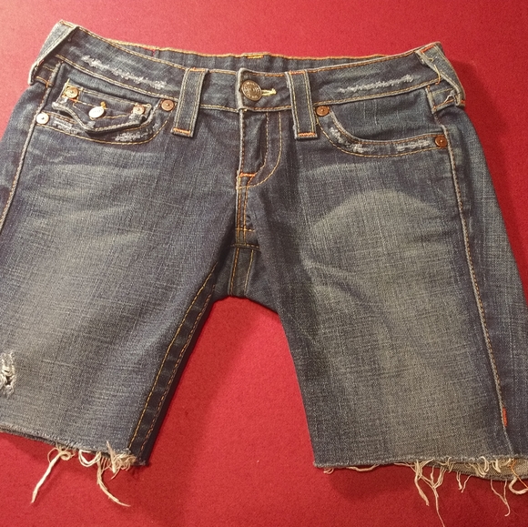 True Religion Distressed Cutoff Flap Pocket Shorts - Picture 3 of 4